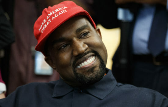 Kanye West Makes Bizarre Appearance at Oval Office