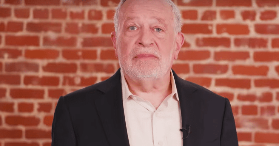 Robert Reich: A Centrist Cannot Win in 2020