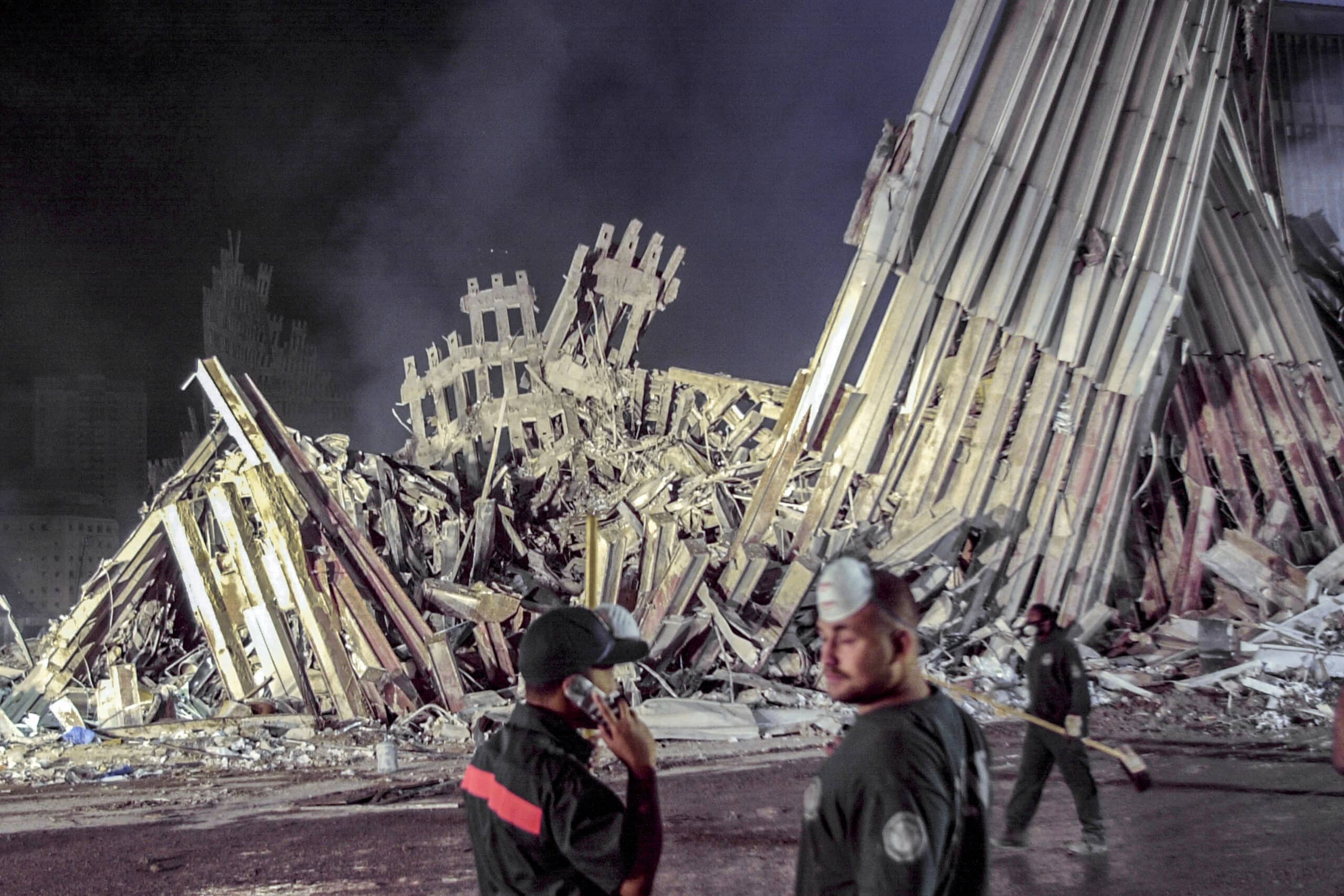 Among the Rescuers at Ground Zero, Where Lives Were Ground to Dust
